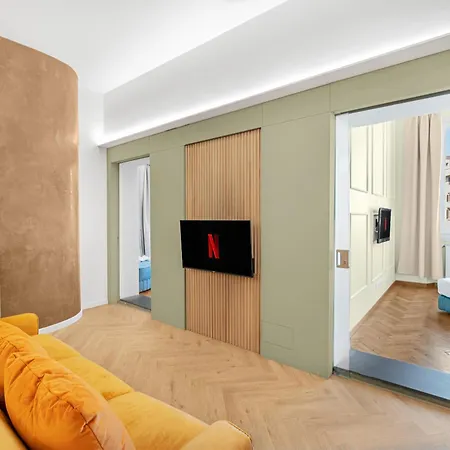 Four Seasons Duomo's Nest